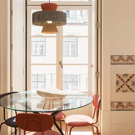 Nomad's Call 2bdr Rua Augusta Lägenhet *